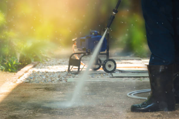 Best Pool Deck Cleaning  in Lanett, AL